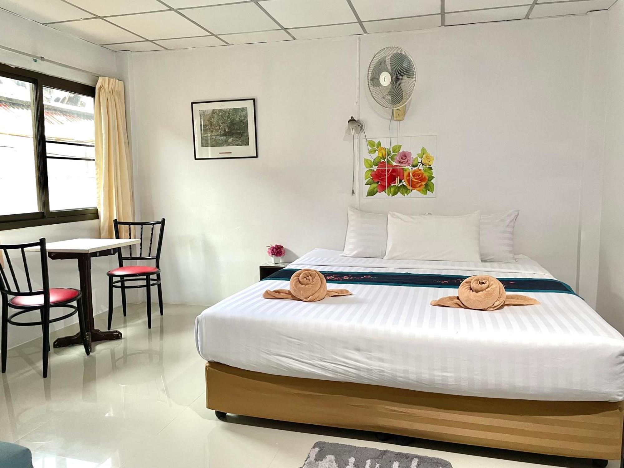 JJ Guesthouse Karon Eksteriør billede